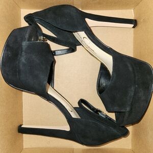 Jessica Simpson Beeya 👠